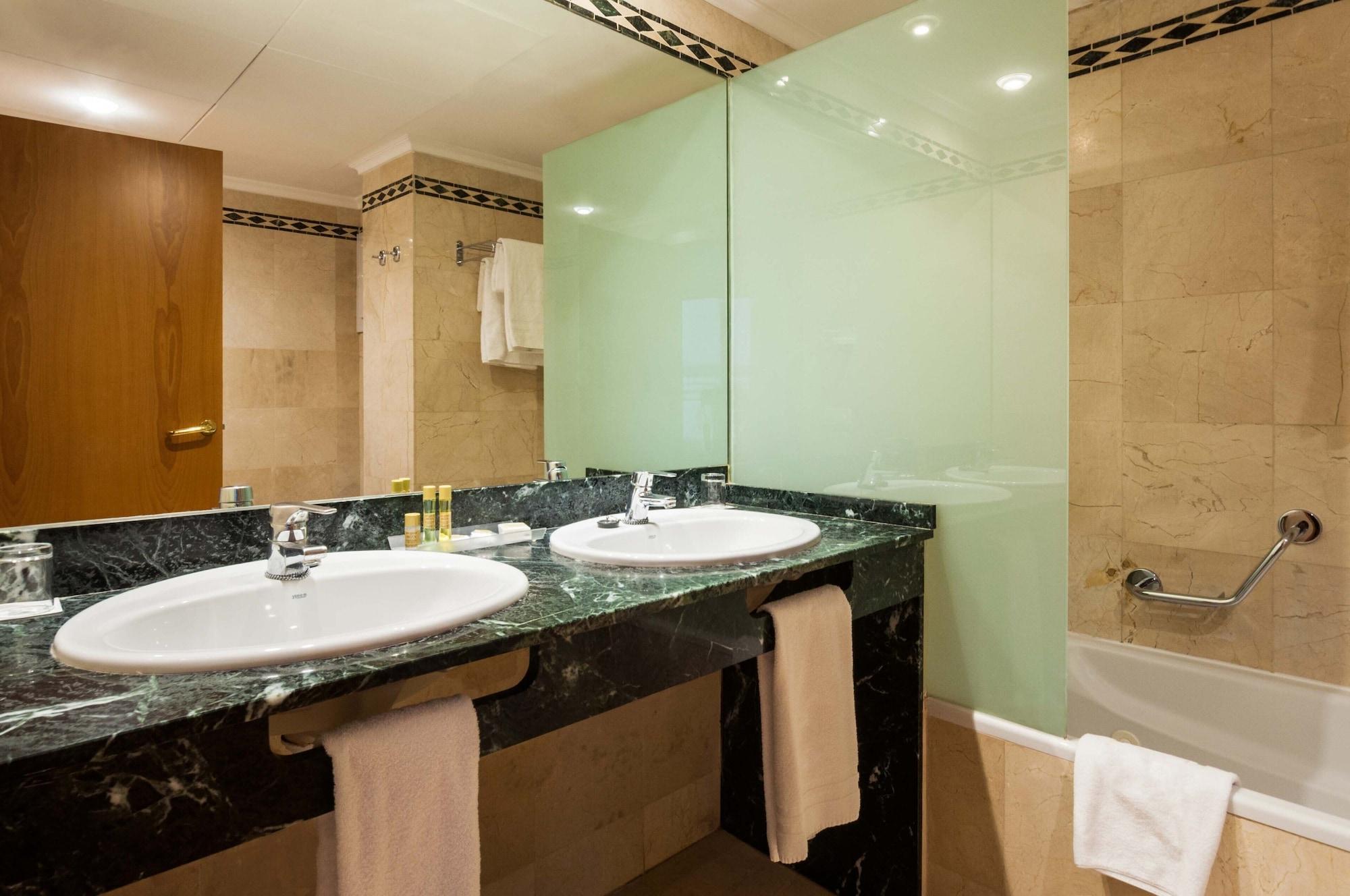 Exe Cristal Palace Barcelona