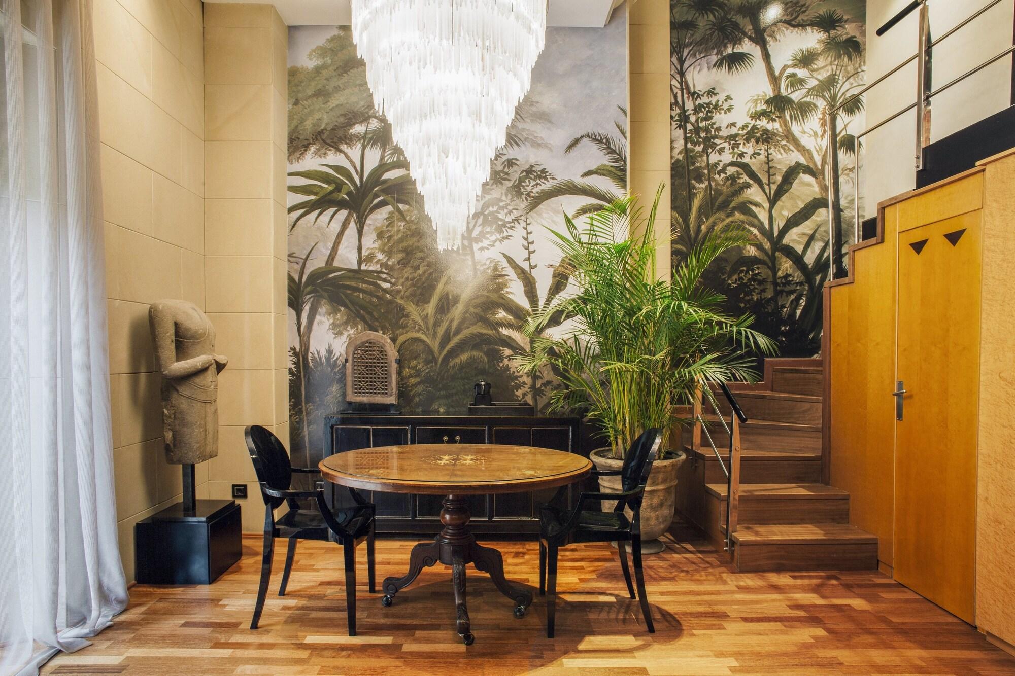 Hotel Claris & Gl, A Small Luxury Of The World Barcelona