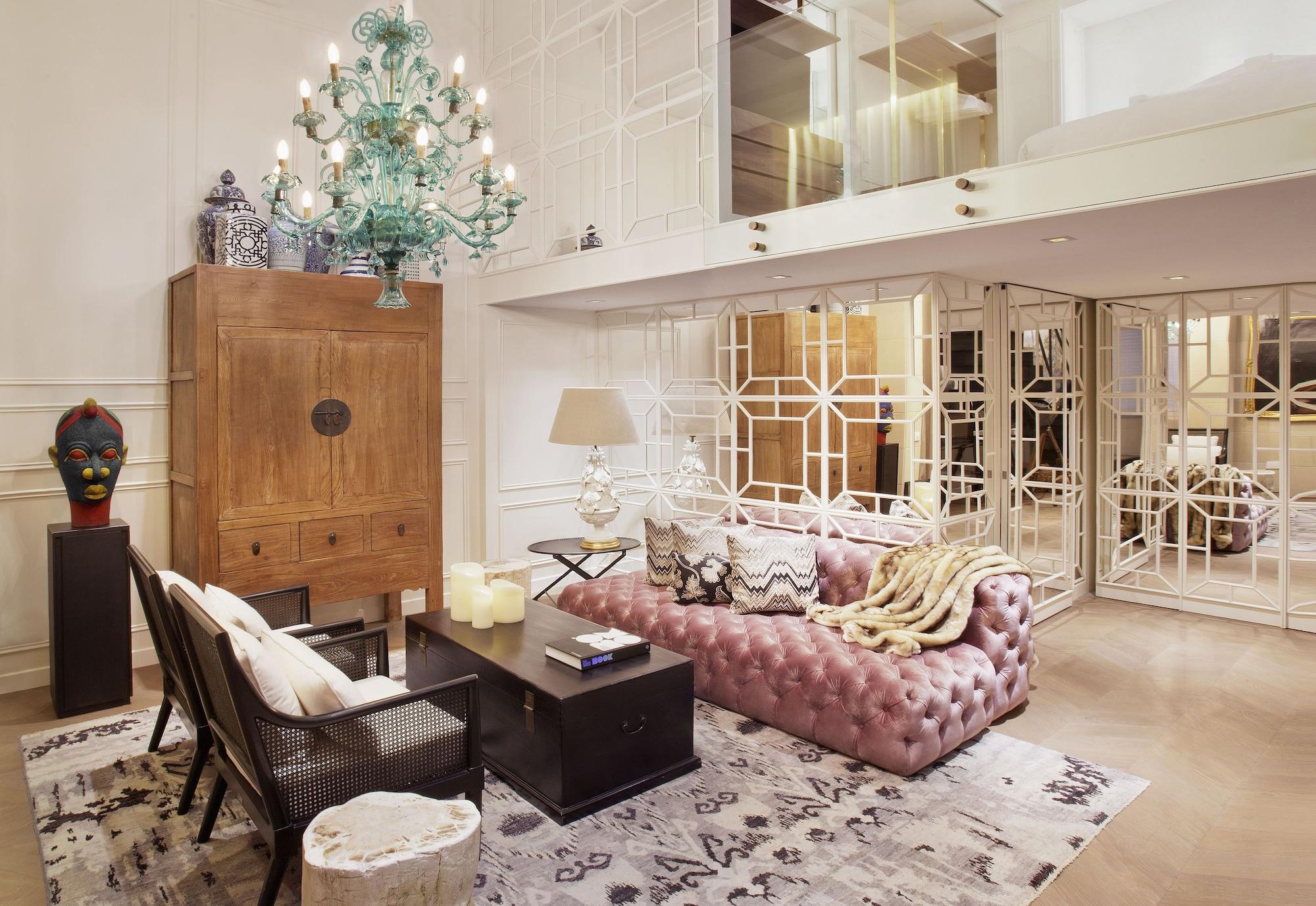 Claris & Gl, A Small Luxury Of The World 5*