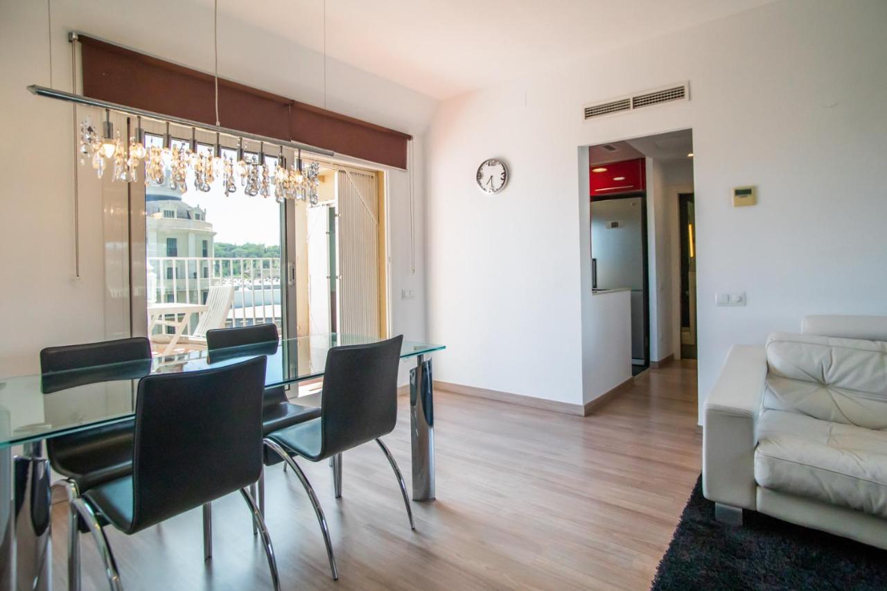 S2sep1099 - Great With Private Terrace