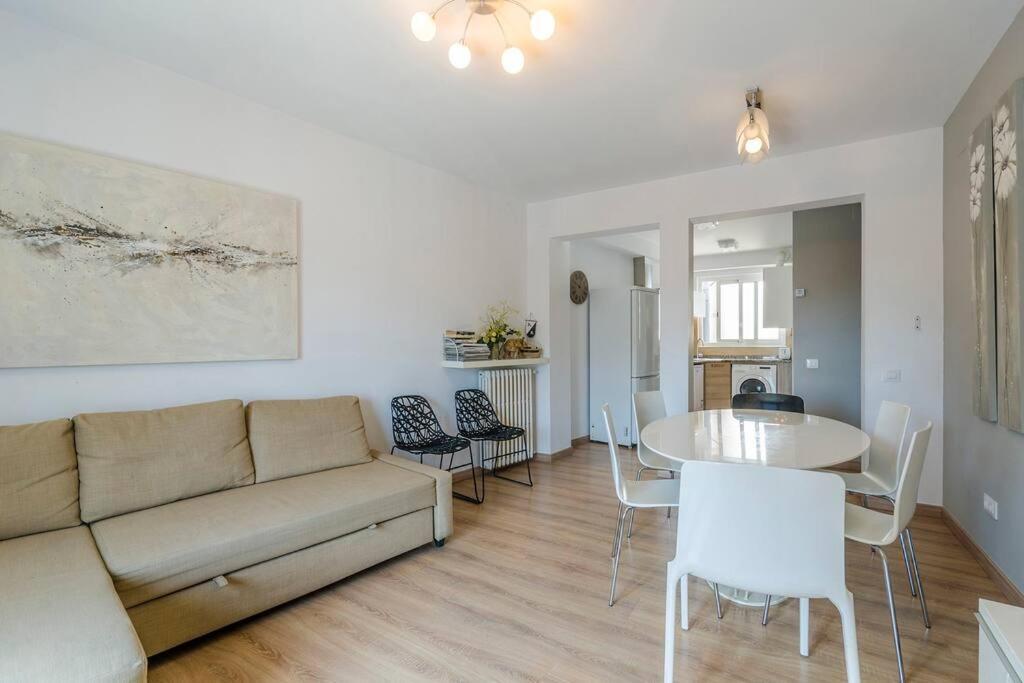 Canela Homes Balmes Apartment