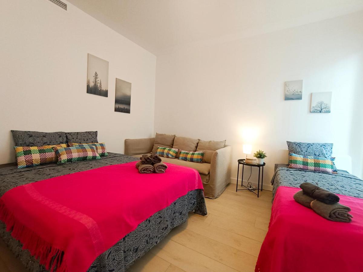Hostal By Plaza Universidad Barcelona