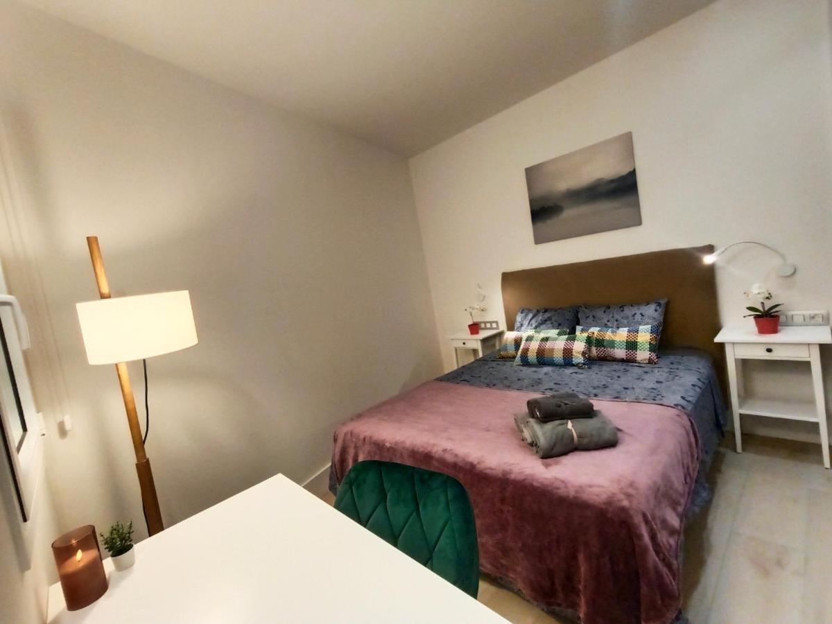 Hostal By Plaza Universidad *