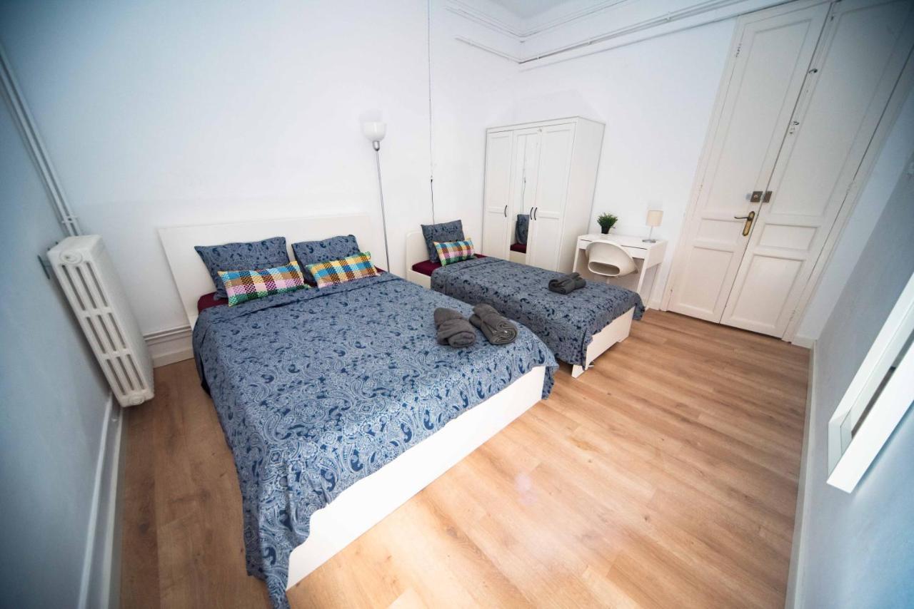 Hostel By Rambla De Catalunya Barcelona