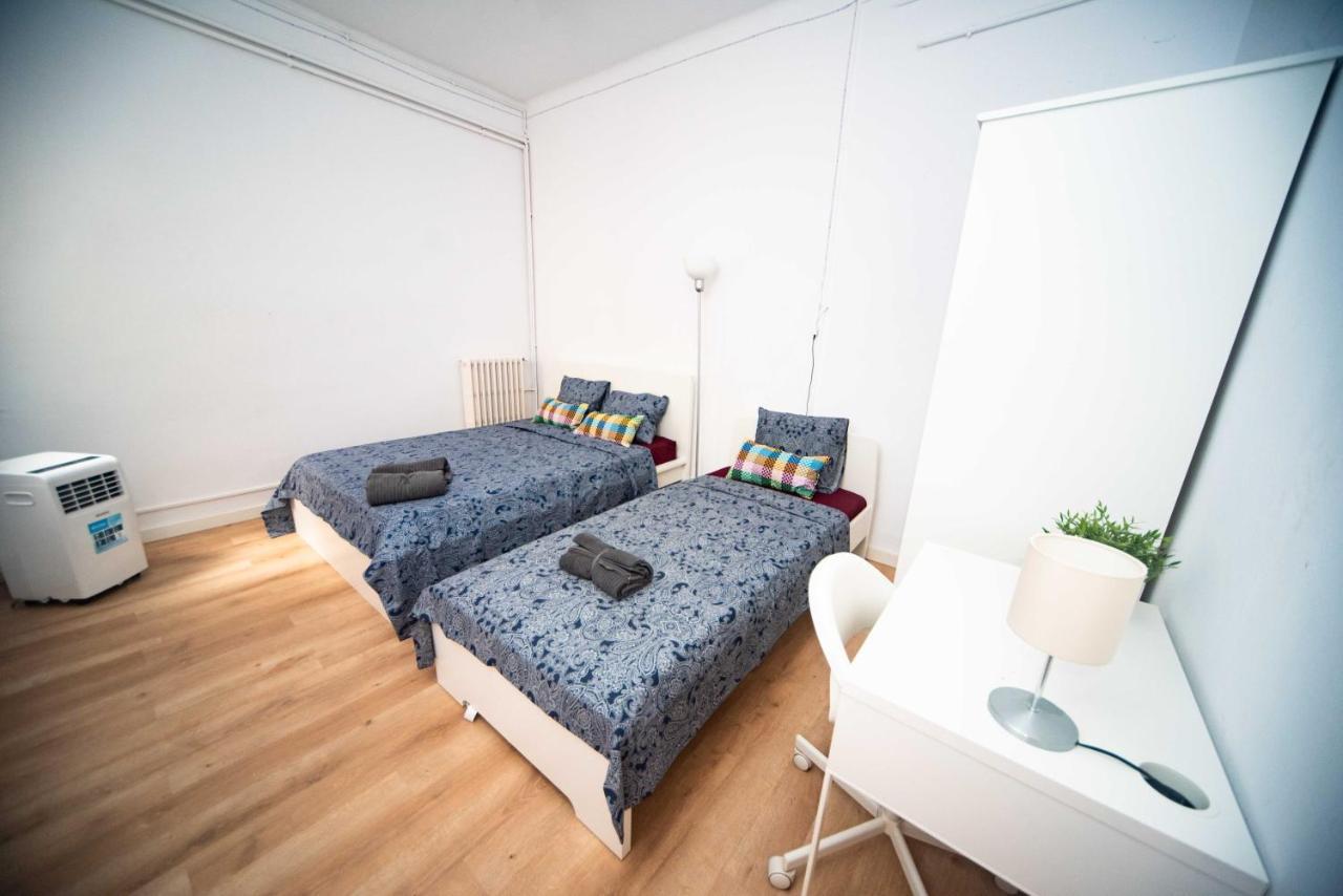 Hostel By Rambla De Catalunya *