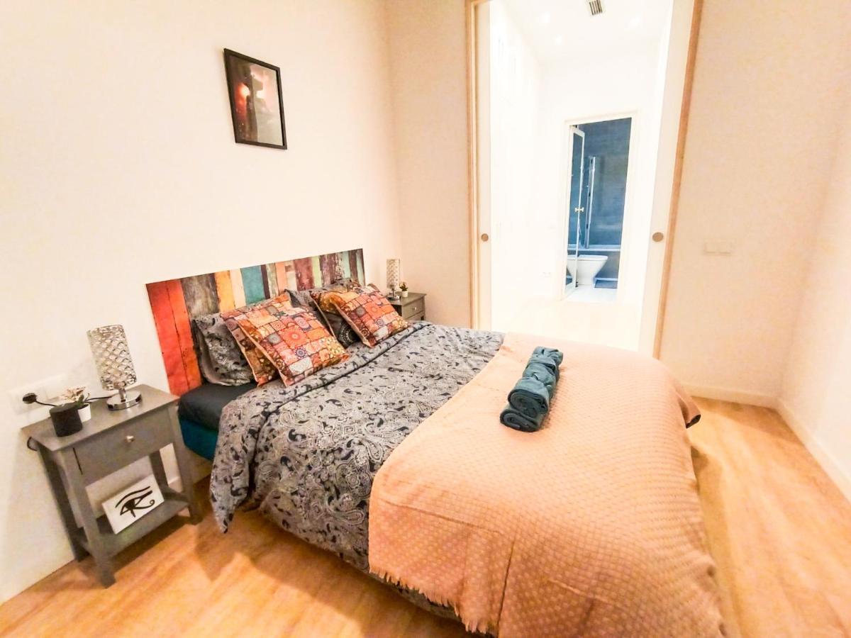 By Liceu Hostal