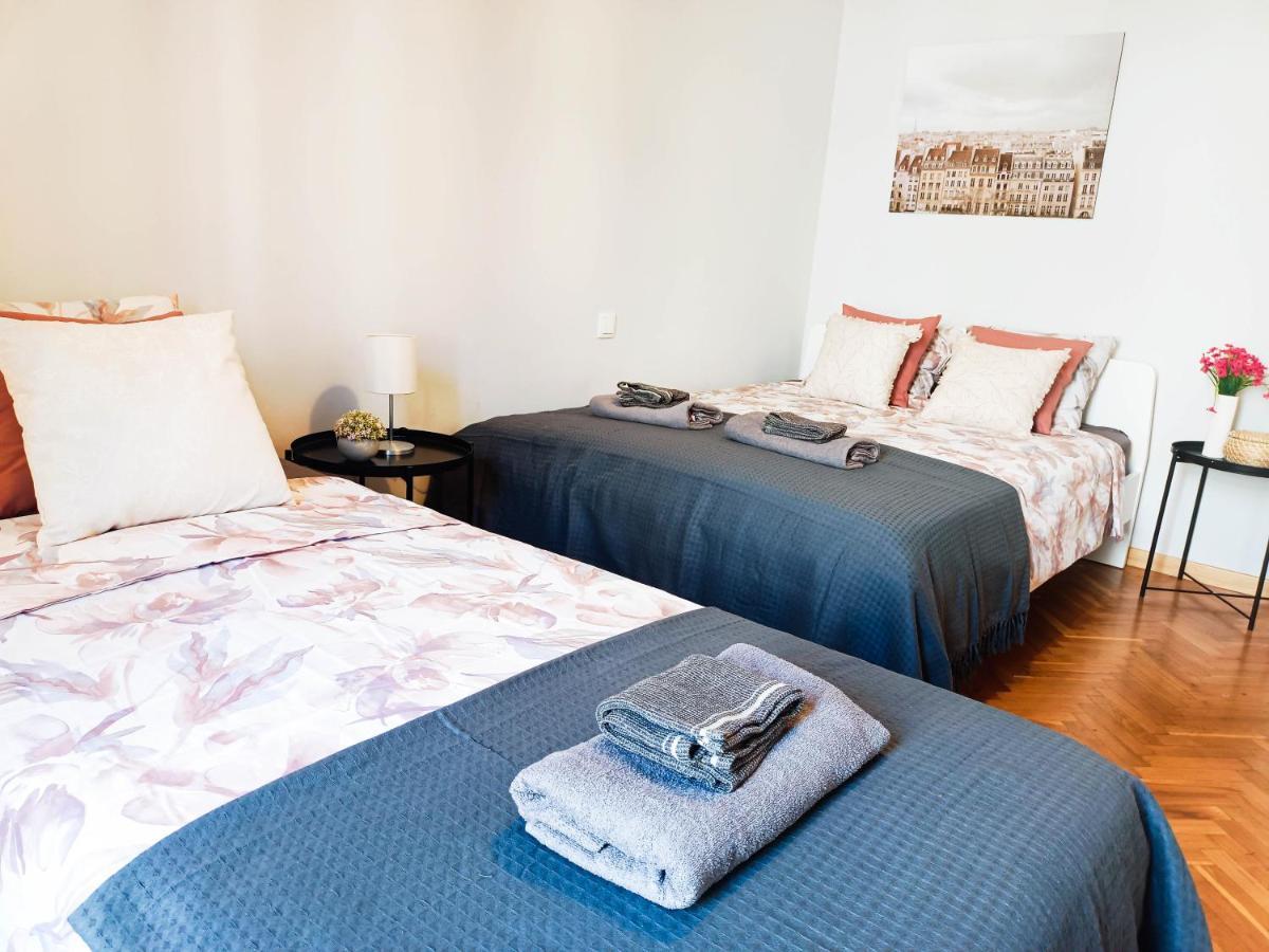 By La Pedrera - Diagonal Hostel *