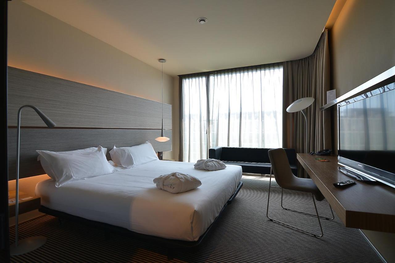 B Hotel