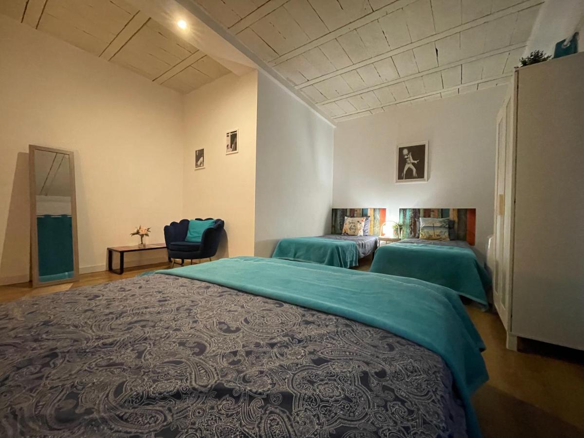 Hostal Rooms In Gothic *