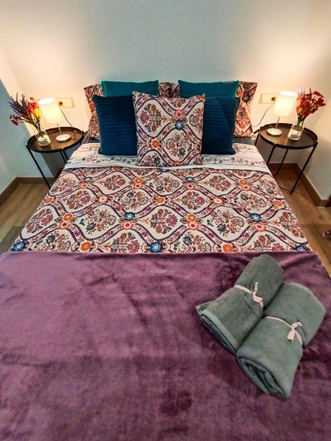 Rooms In Gothic Barcelona
