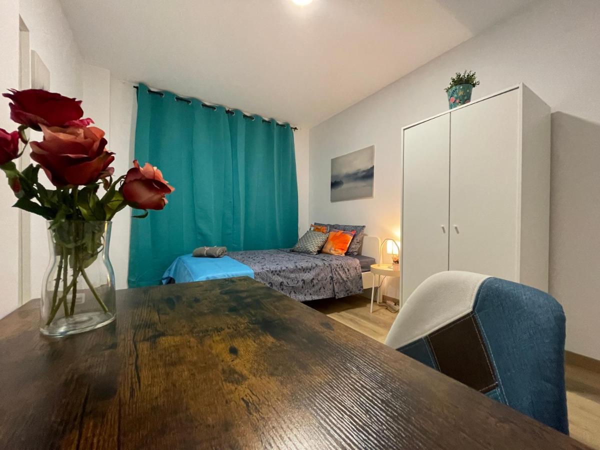 Rooms In Gothic Hostal Barcelona