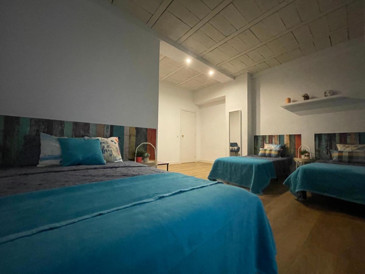 Rooms In Gothic Hostal