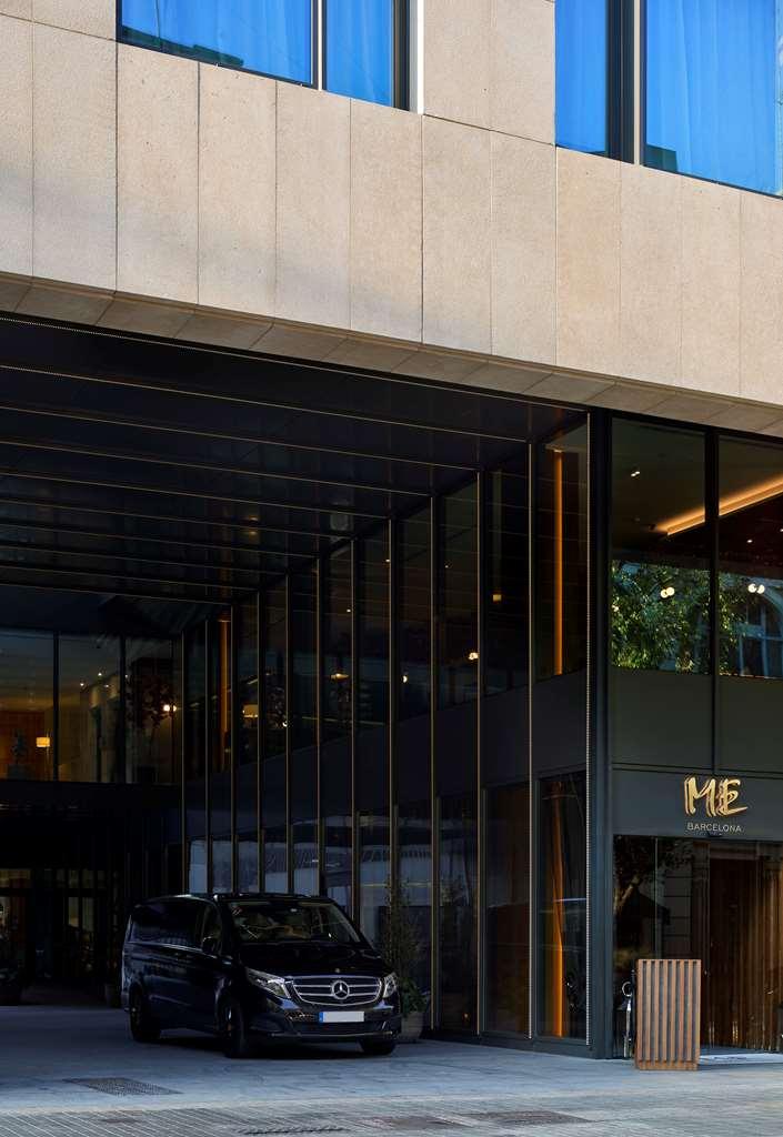 Hotel Me