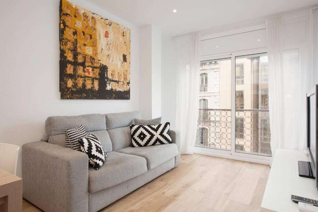 Diagonal/paseo De Gracia 4 Pax Apartamento