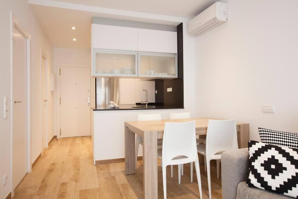 Apartamento Diagonal/paseo De Gracia 4 Pax