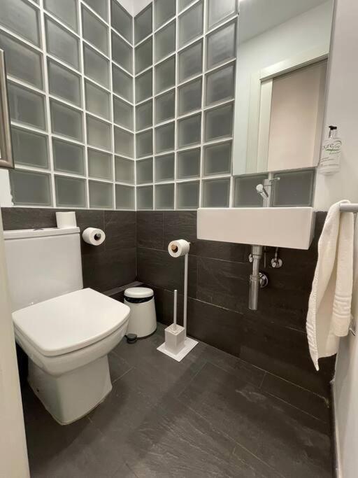 Cozy And Apartamento Barcelona
