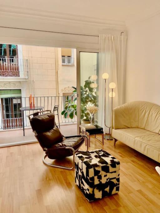 Stunning Designer 2 Bed In Glorious Gracia Apartamento Barcelona