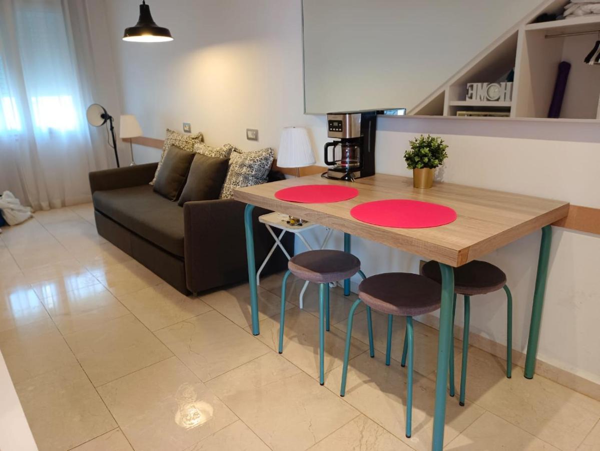 Hostel By Paseo De Colon Apartment Barcelona