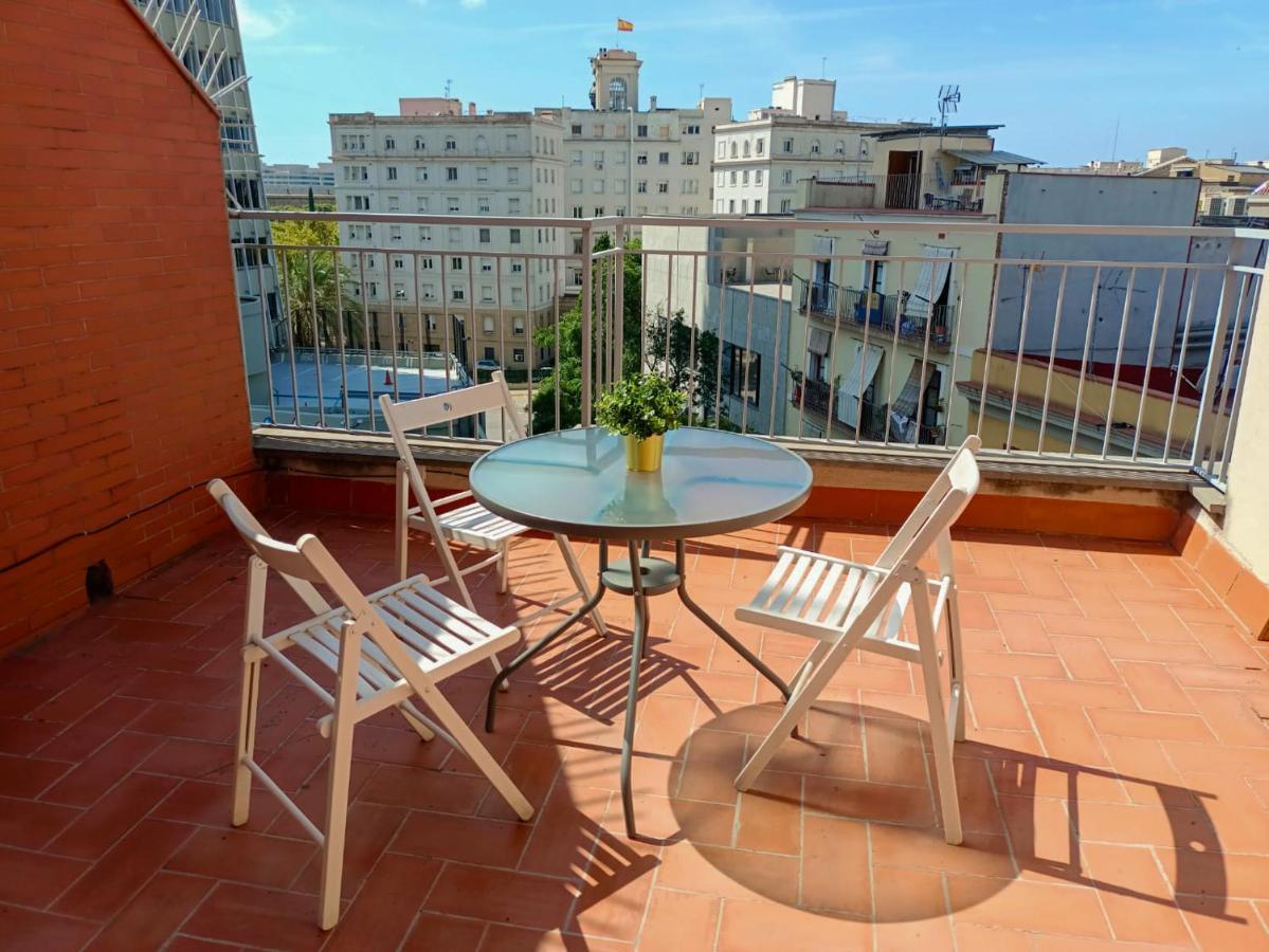 By Paseo De Colon Apartment Hostel Barcelona