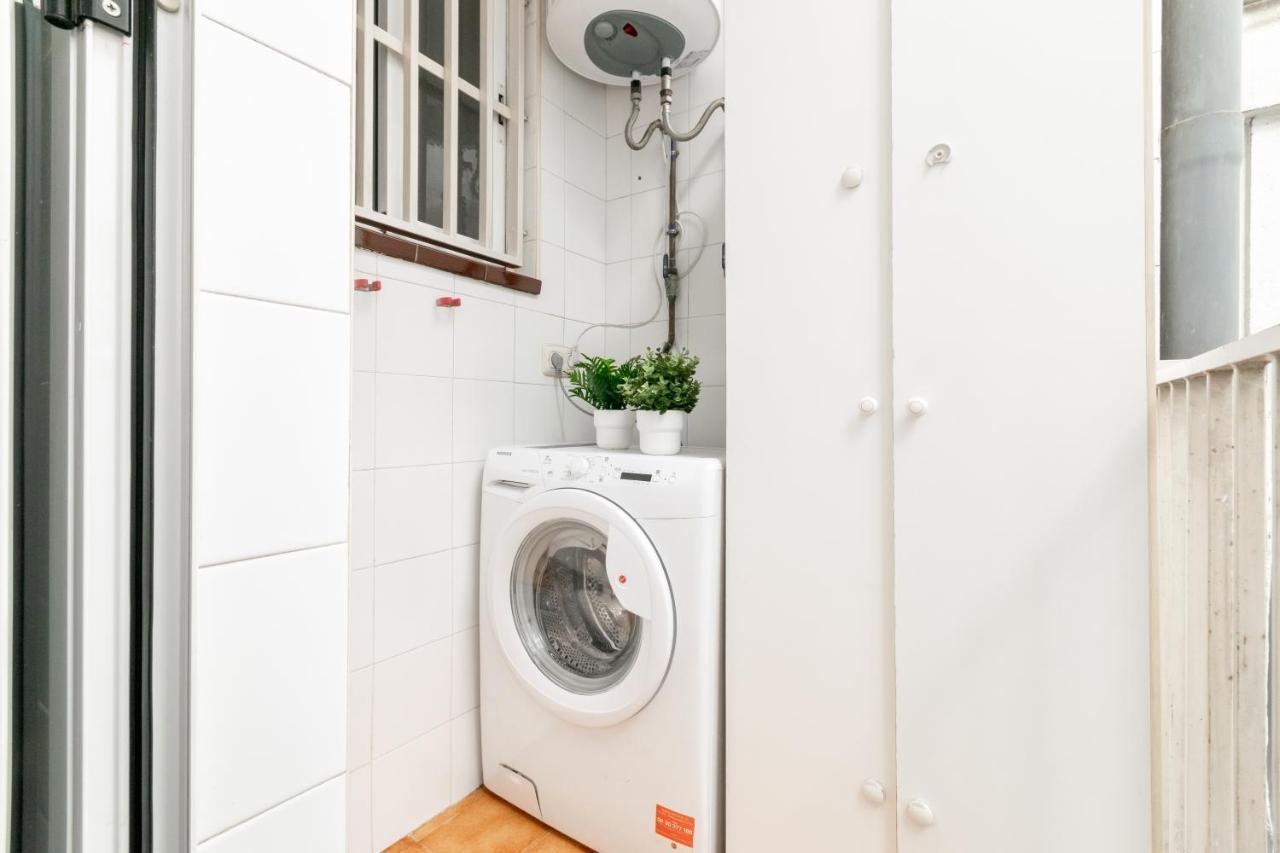 Sagrada Familia: Bonito Y Muy Centrico Apartamento Barcelona