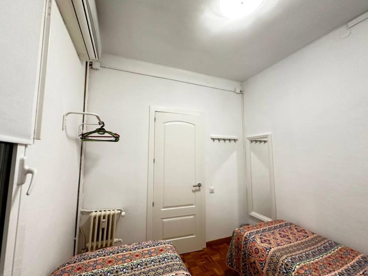 Nuevo Roger Bed & Breakfast *