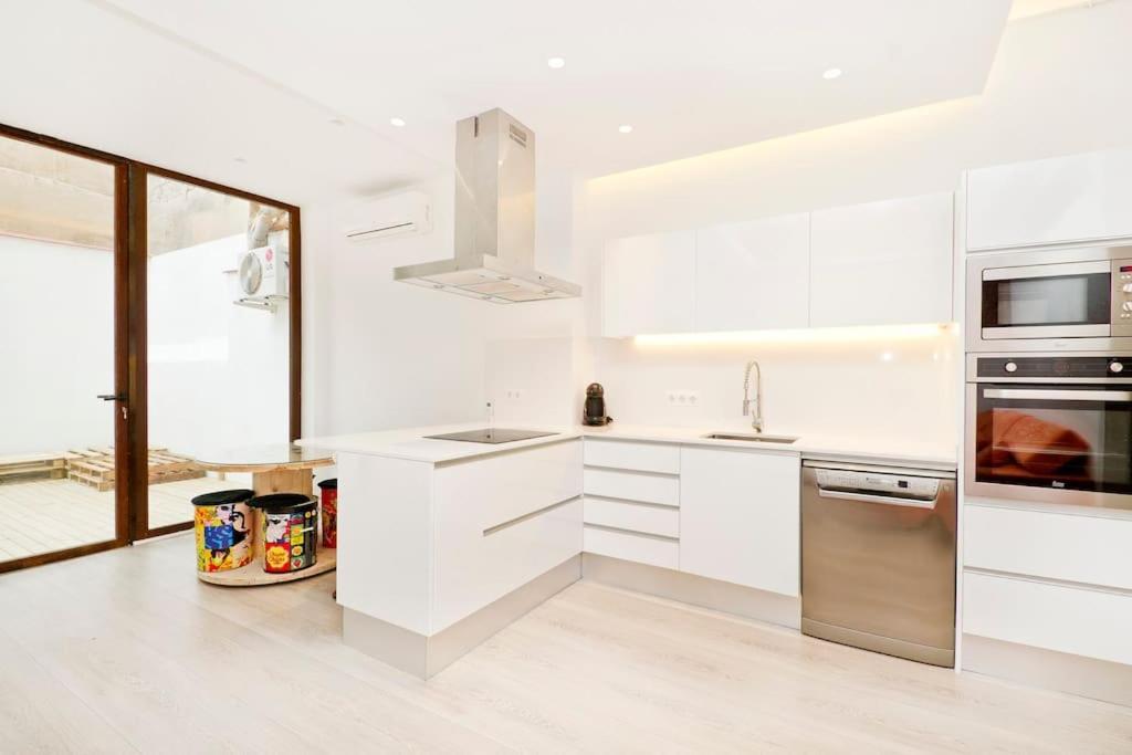 Roos, Design Loft Near The Sea. *