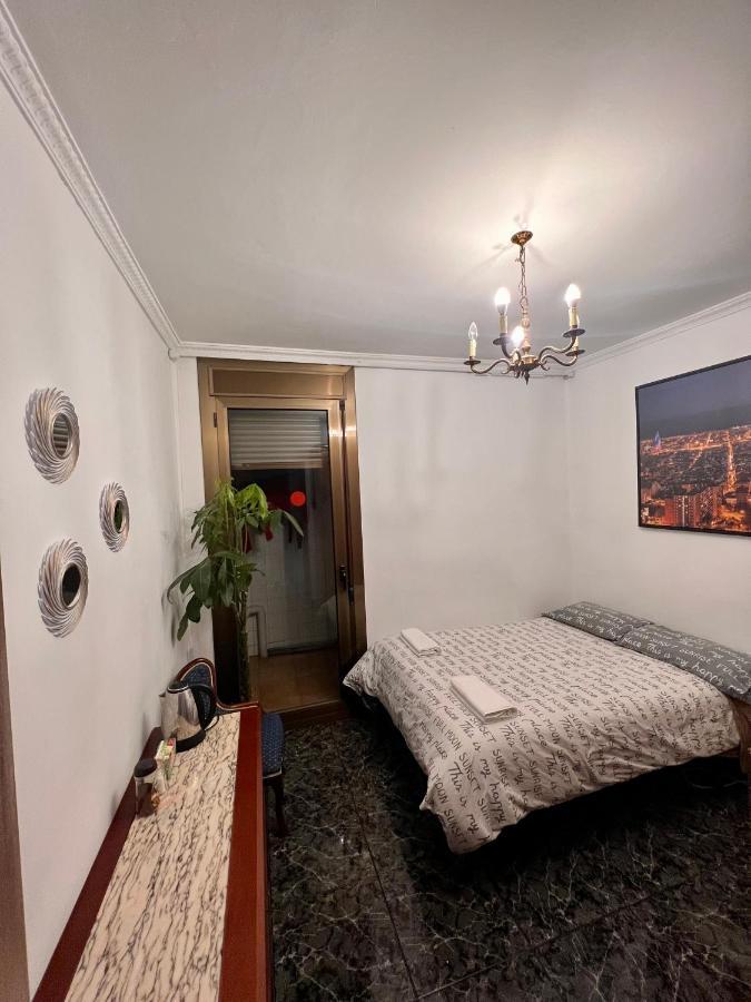 Familiar Sants Bed & Breakfast