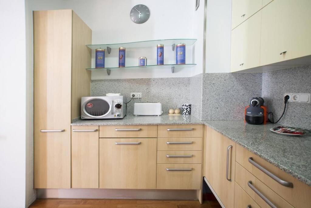 Canela Homes Universitat Apartamento