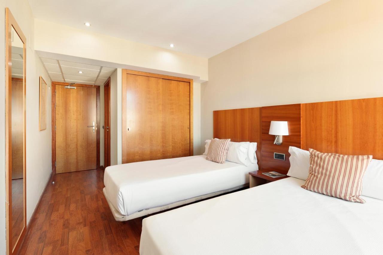 Hotel Aranea 3*
