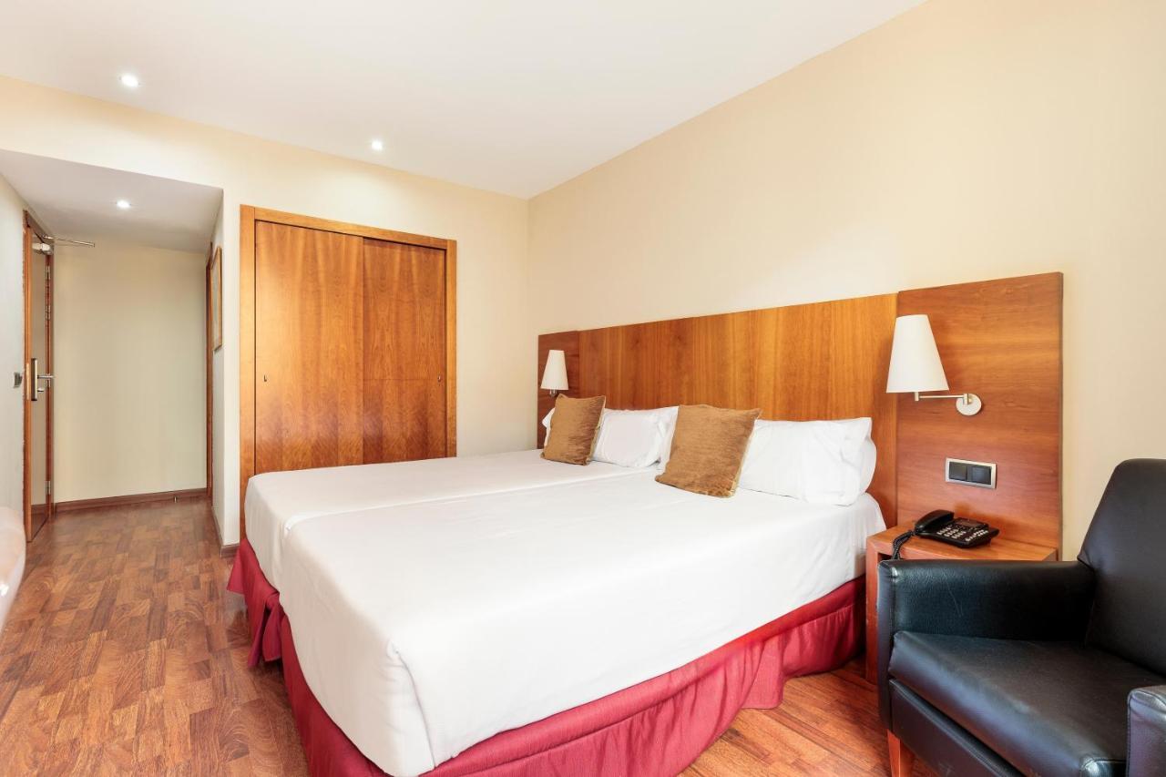 Hotel Aranea 3*