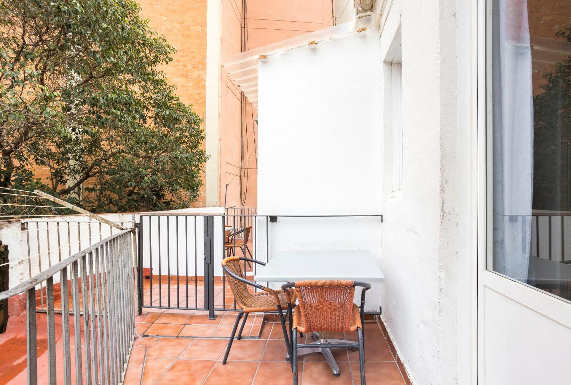 Apartament Clot 1 *