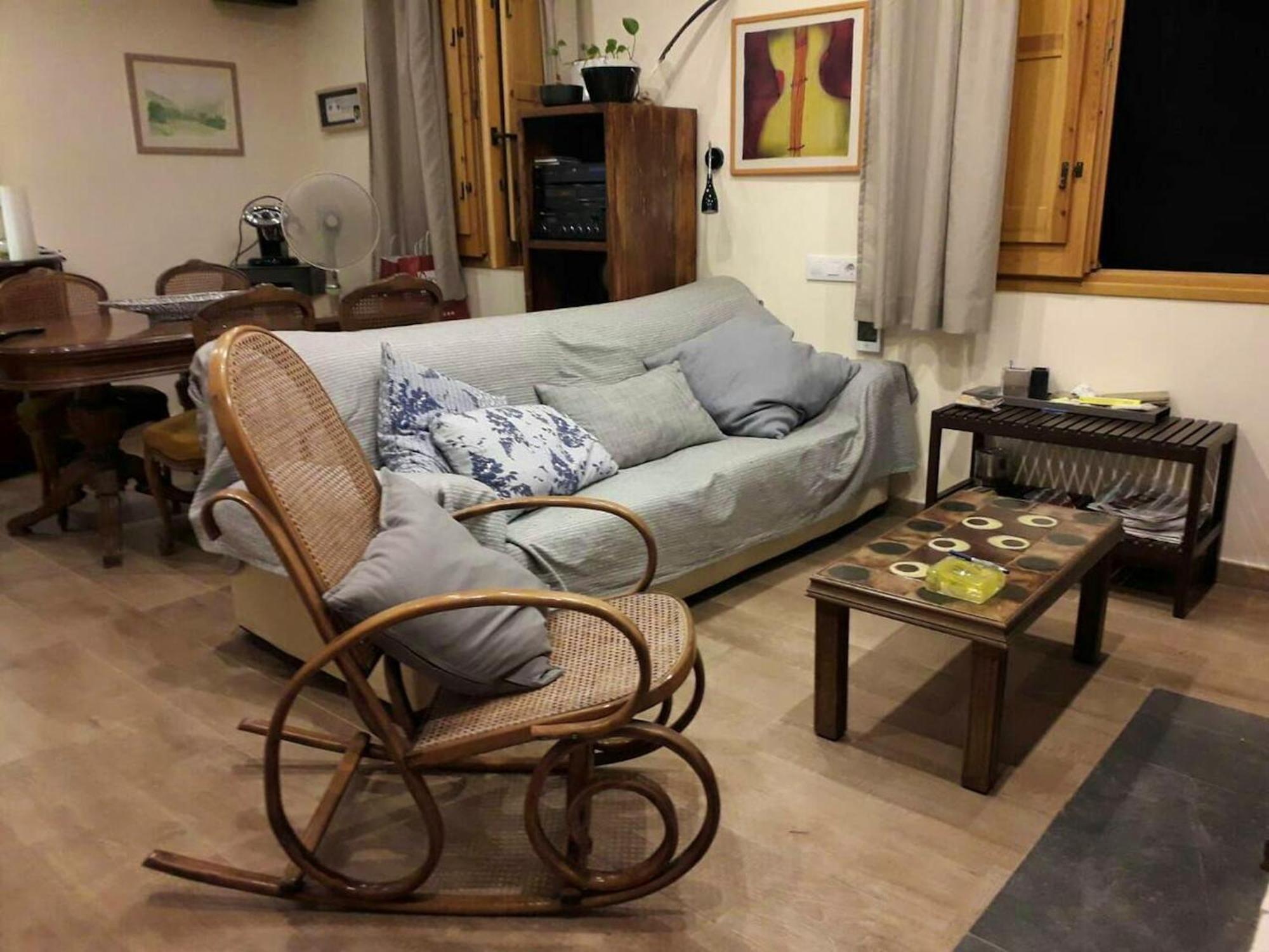 Holiday Carrer Les Roques * Barcelona
