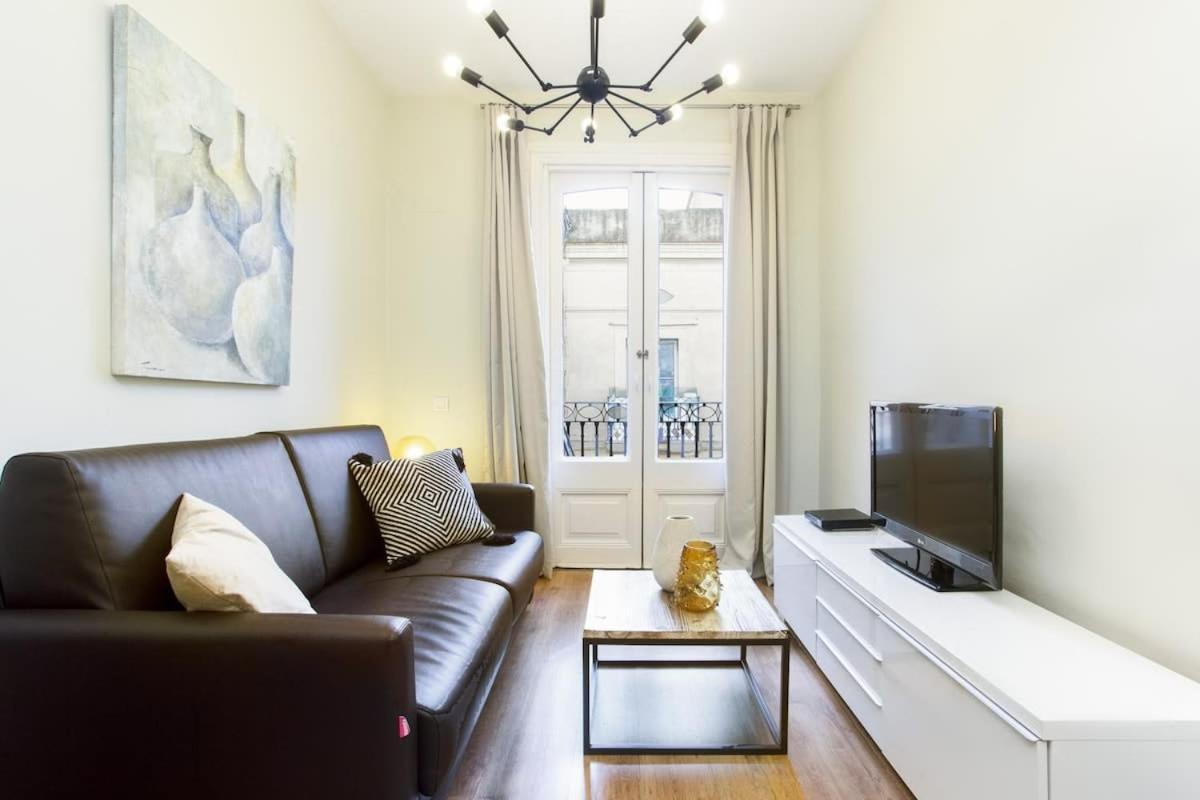 Apartment Centric 2bedroom In Ramblas 3 1a *
