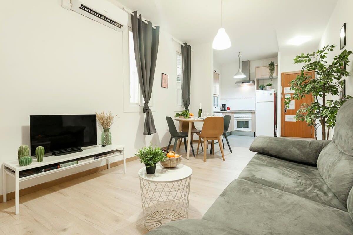 Comfortable 3bd In Poblenou Next To The Only For Families! Apartamento *