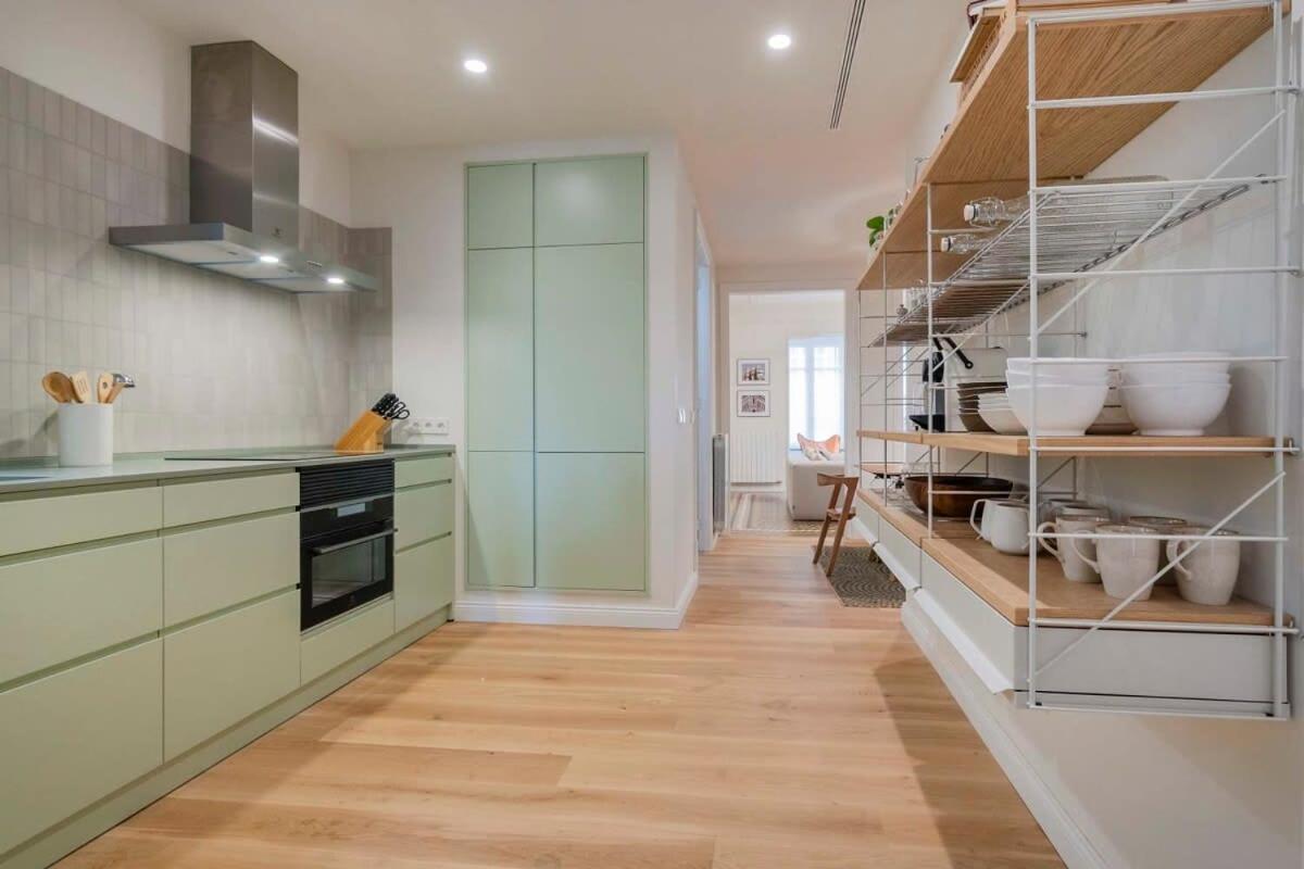 Amazing 5 Bedrooms 5 Bathrooms By Plaza Catalunya * Barcelona