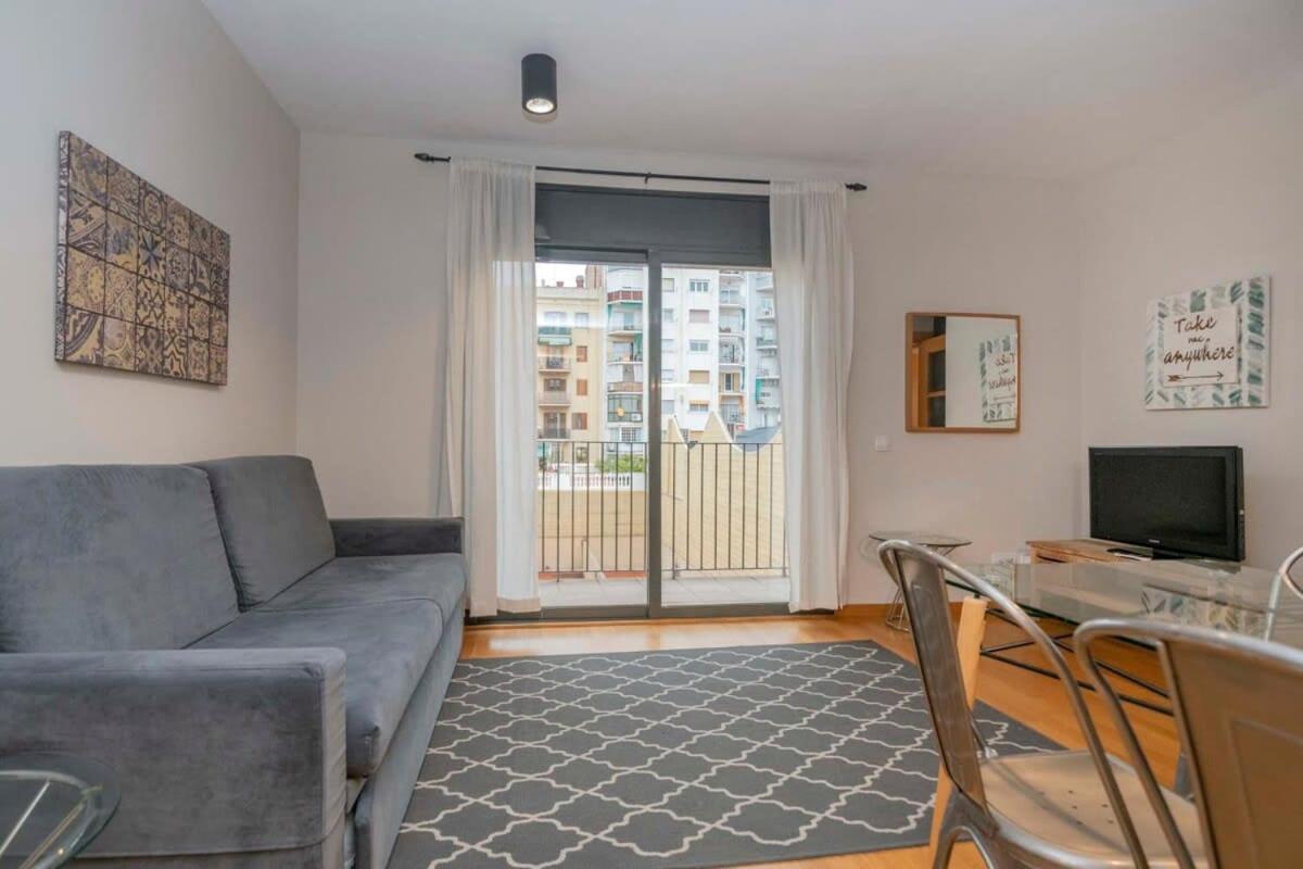 2 Bedroom With Balcony In Eixample 1-1 Apartamento Barcelona