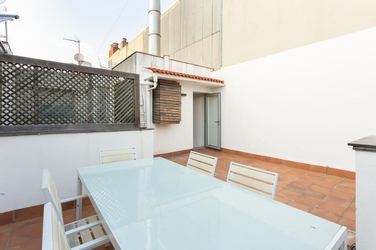 Spacious And Elegant 4 Bedroom With Private Terrace *
