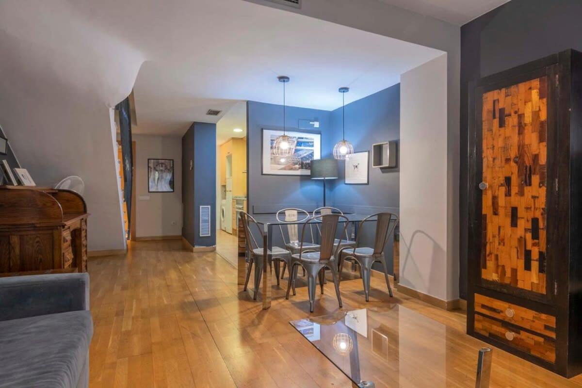 Bright And Modern Duplex With Terrace In Eixample District P1 Apartamento *