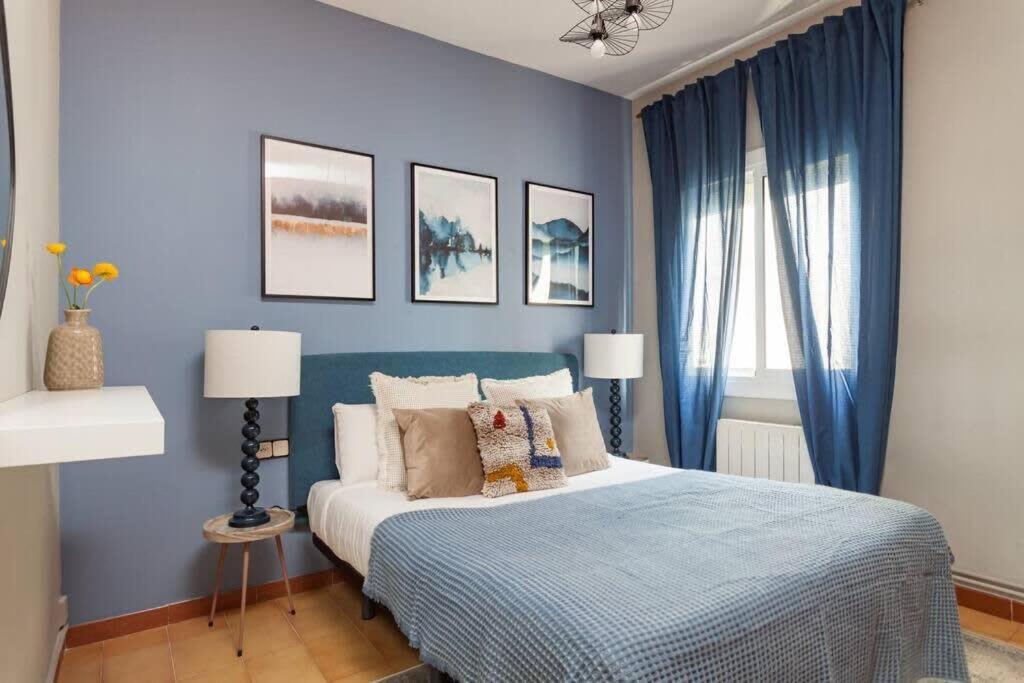 View Penthouse - 2 Bedroom * Barcelona