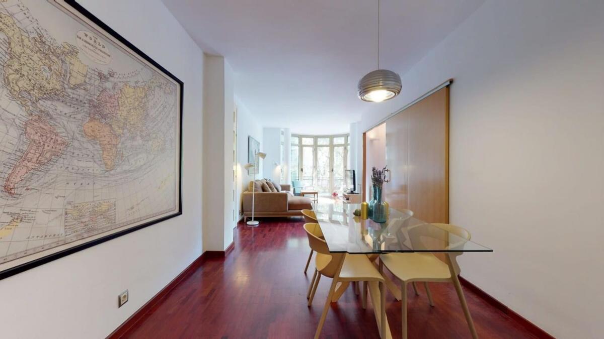 Apartamento Modern And Bright Three-bedroom In Eixample *
