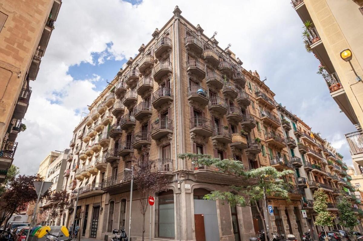 Modern And Bright 4bd Triplex In Paralel! Сasa de vacaciones Barcelona