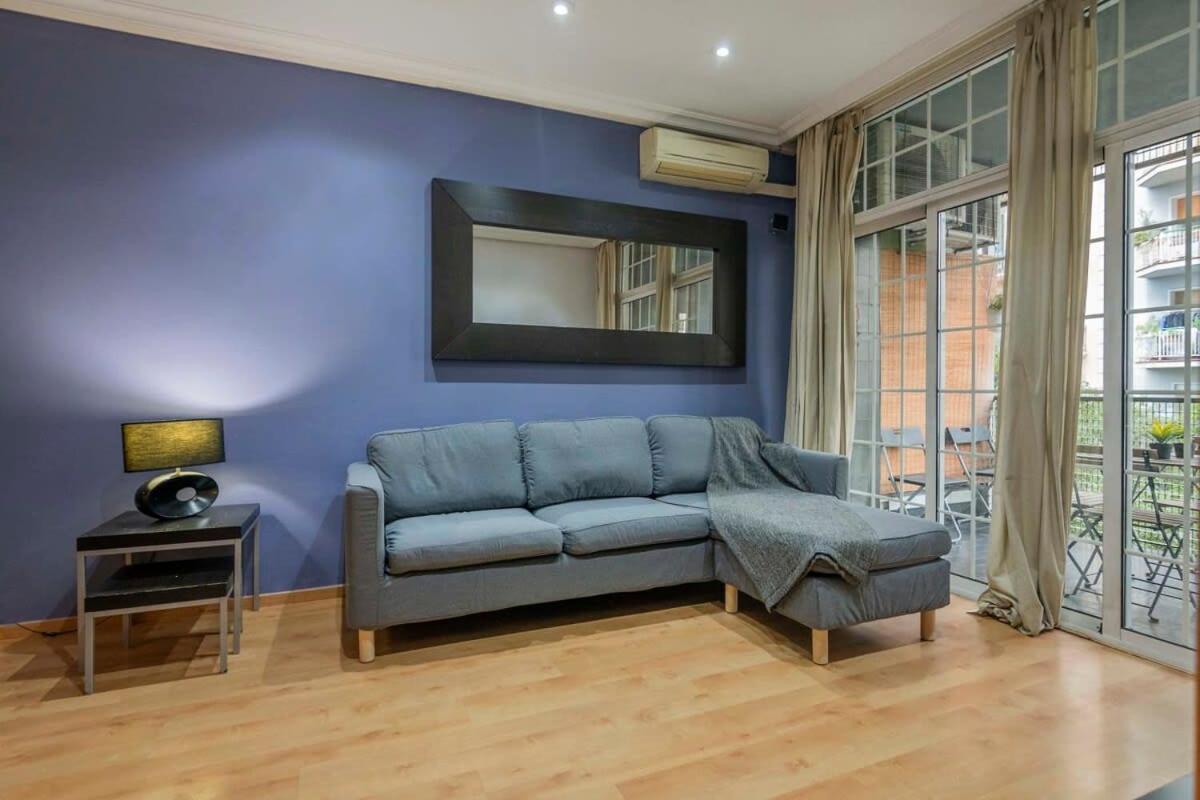 Renovated 4bd 2bth With Terrace In Plaza España Barcelona