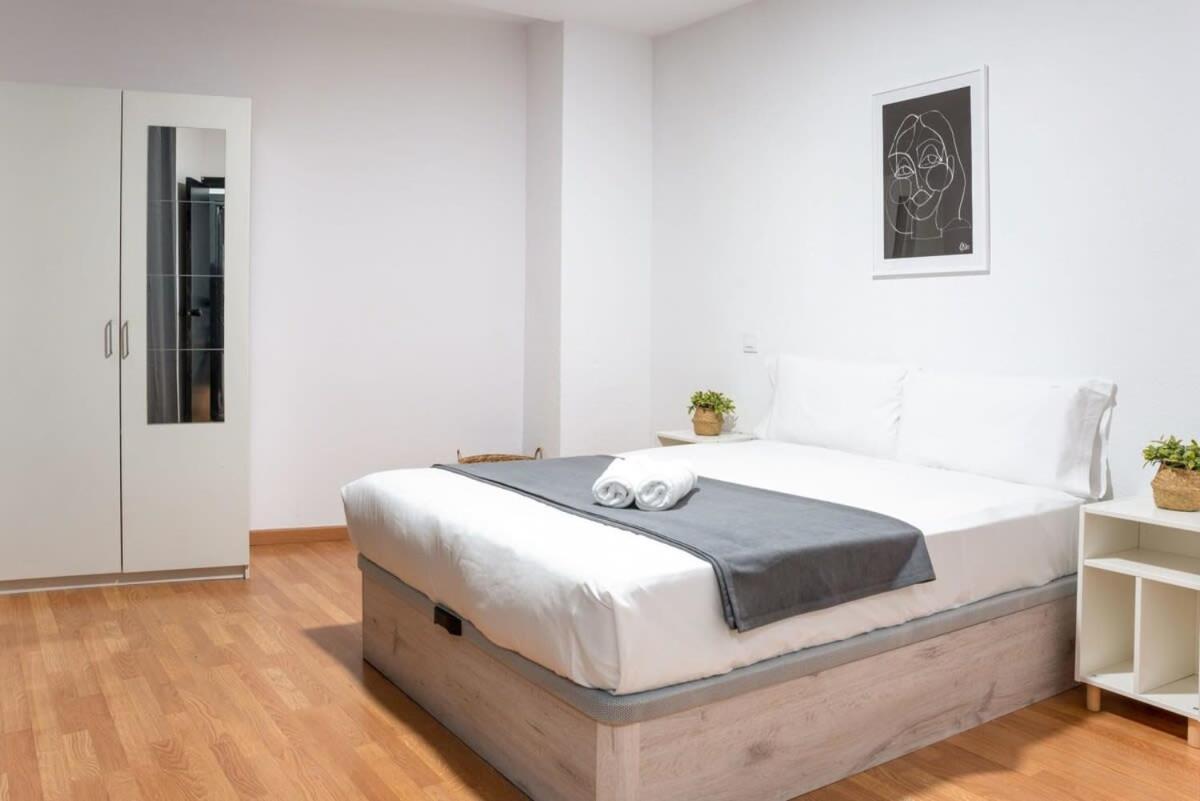 Plaza Urquinaona And Comfortable 3bd