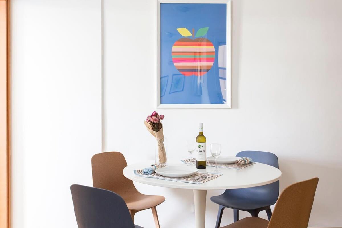 Sunny 3bd Only For Families In Poblenou Next To The Sea! Apartamento Barcelona