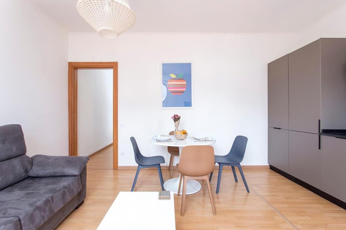 3bd Only For Families In Poblenou Next To The Beach!