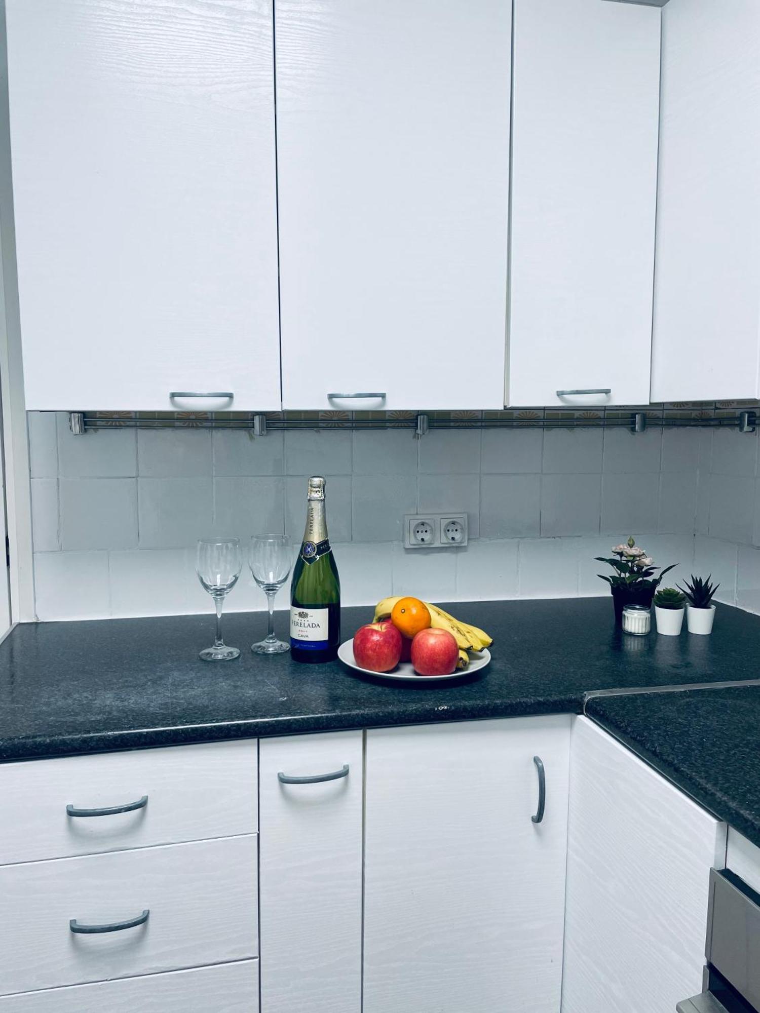 Sardenya 4 Bed and breakfast Barcelona
