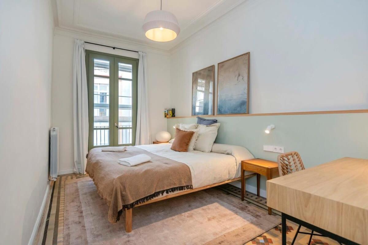Amazing 5 Bedrooms 5 Bathrooms By Plaza Catalunya * Barcelona