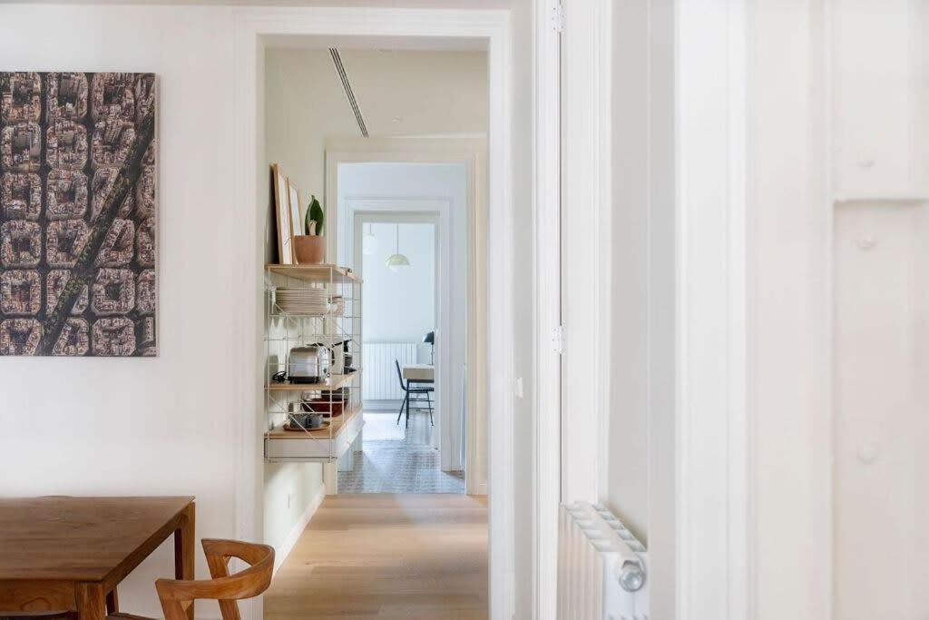 Amazing 5 Bedrooms 5 Bathrooms By Plaza Catalunya Apartamento