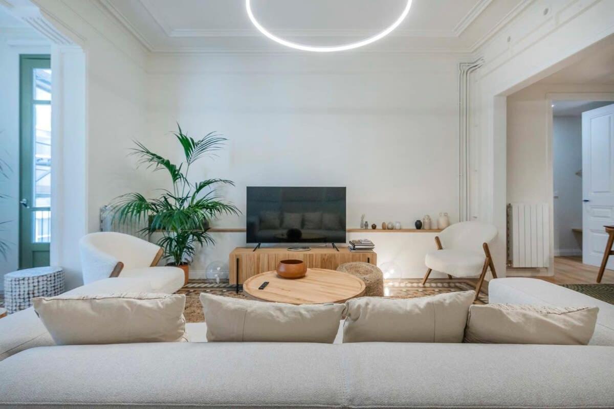 Amazing 5 Bedrooms 5 Bathrooms By Plaza Catalunya Apartamento Barcelona