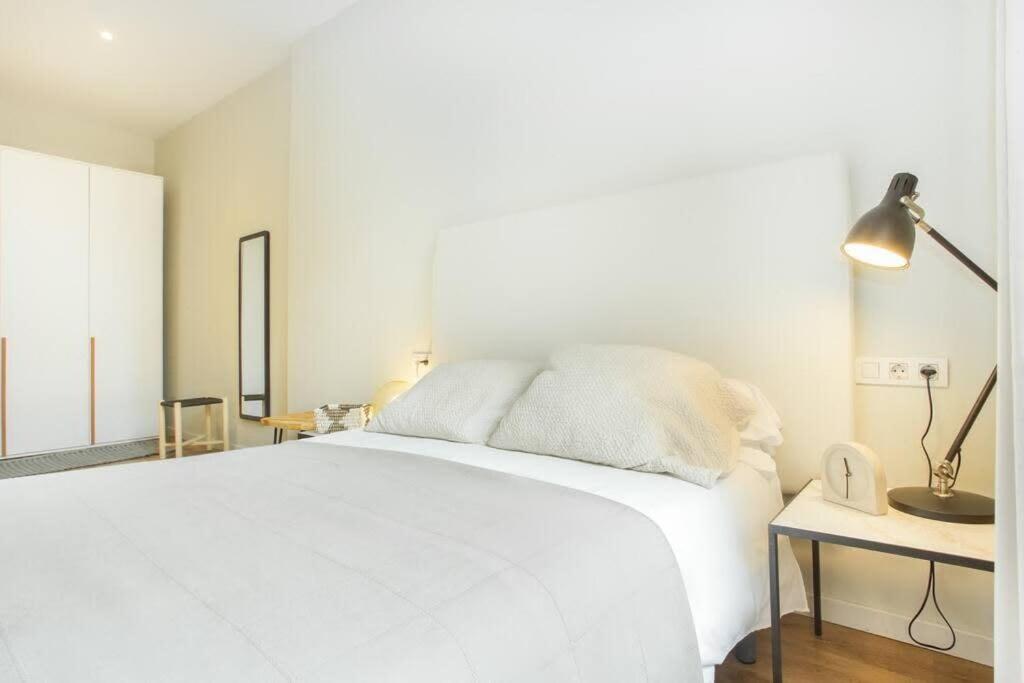 Apartment Bright And Modern 4bedroom With Terrace In Ramblas P1